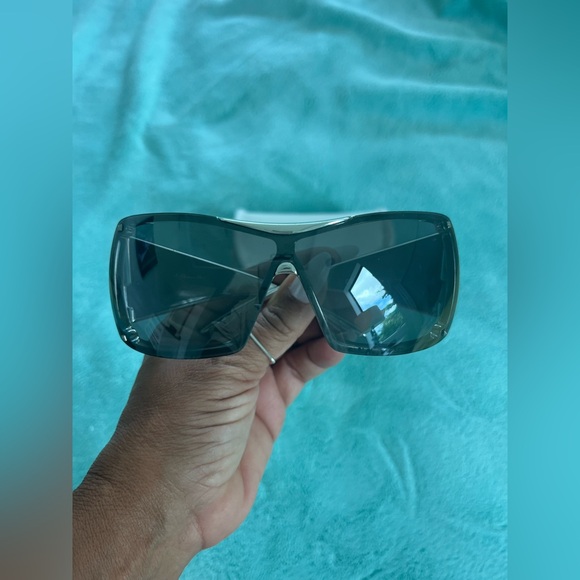 DIOR OVERSHINE VINTAGE MIRRORED SUNGLASSES - Picture 8 of 8